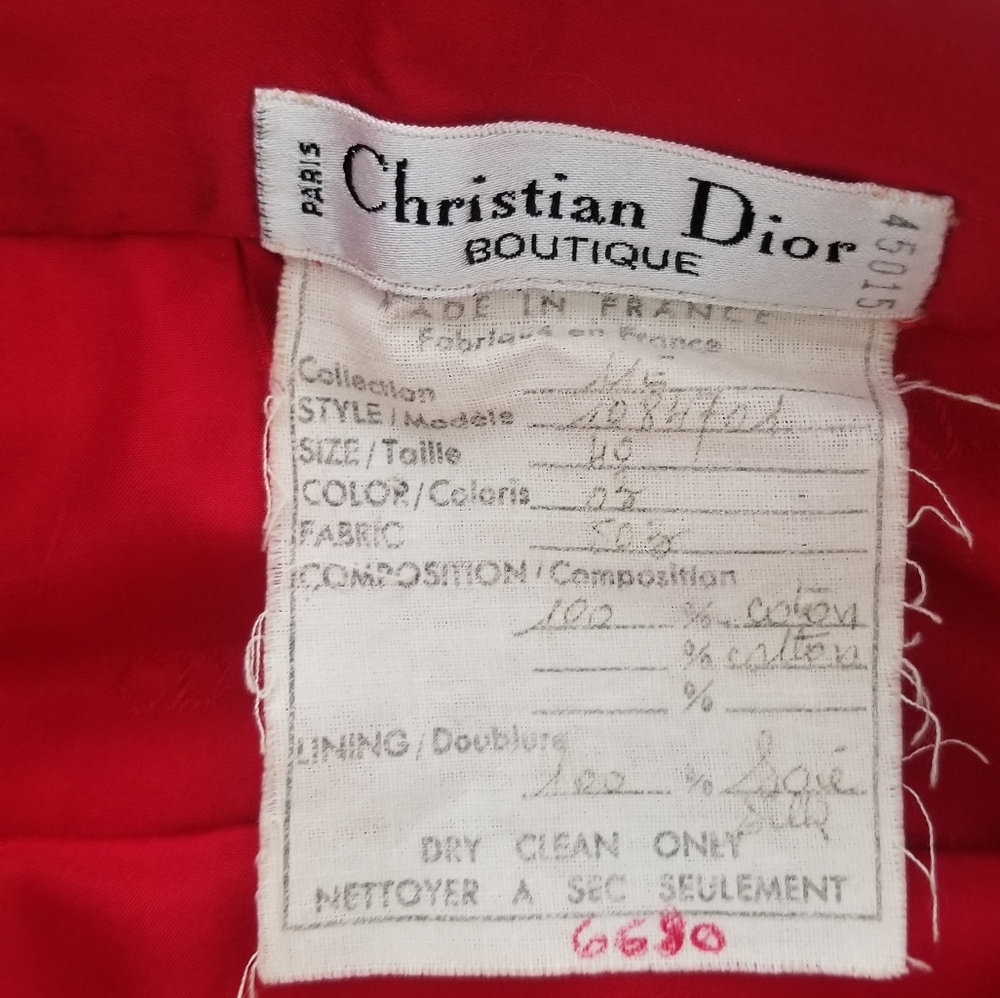 Christian Dior true red pencil skirt - Picture 3 of 8
